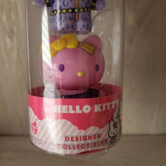 Hello Kitty by Sanrio Jakks Pacific Figure Designer Collectibles - Bedtime 2.5" - Picture 3 of 6